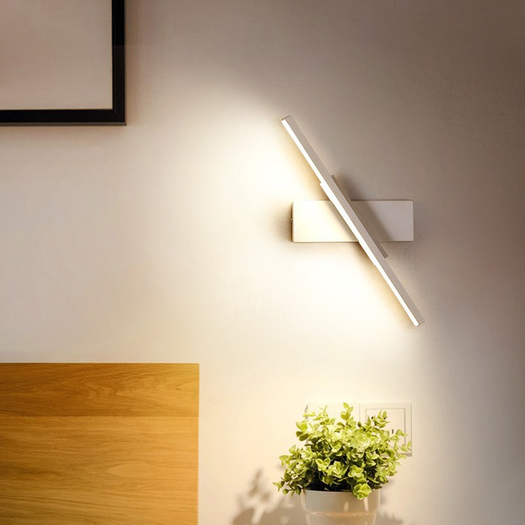 LUXEARC™ Verto Wall Light